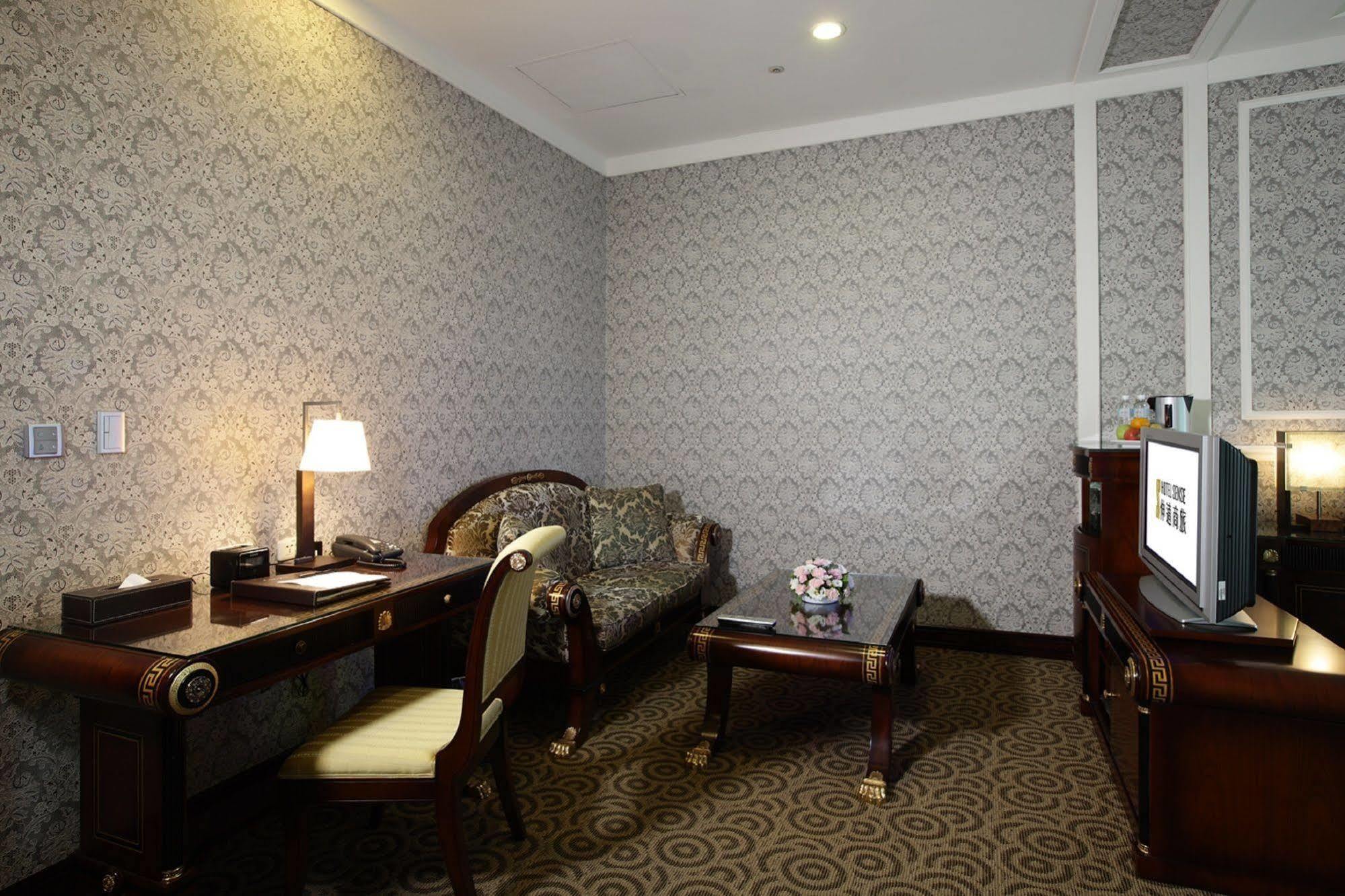 Hotel Sense Taipei Extérieur photo