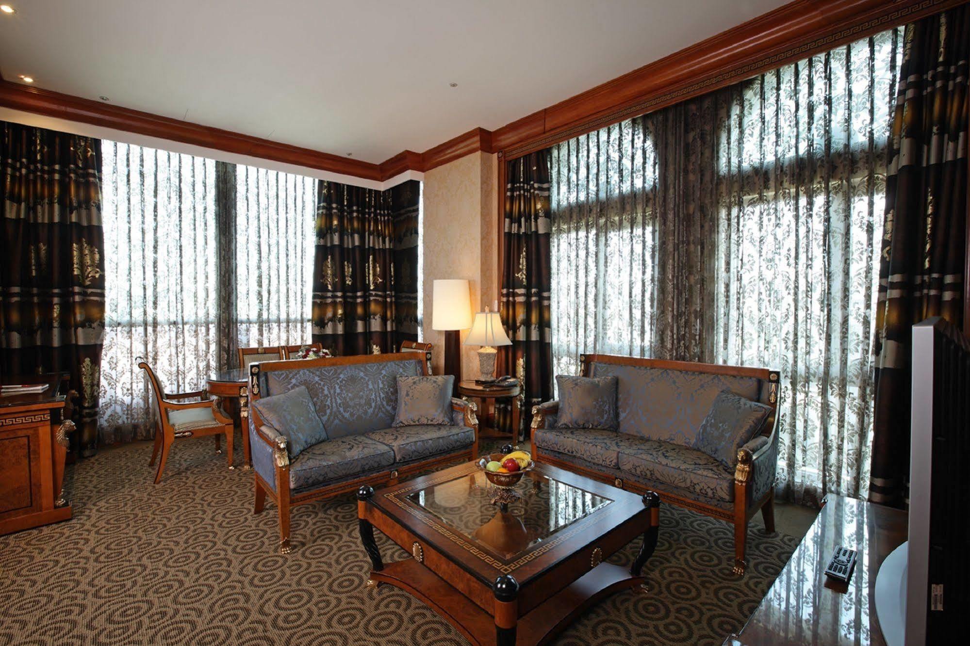 Hotel Sense Taipei Extérieur photo