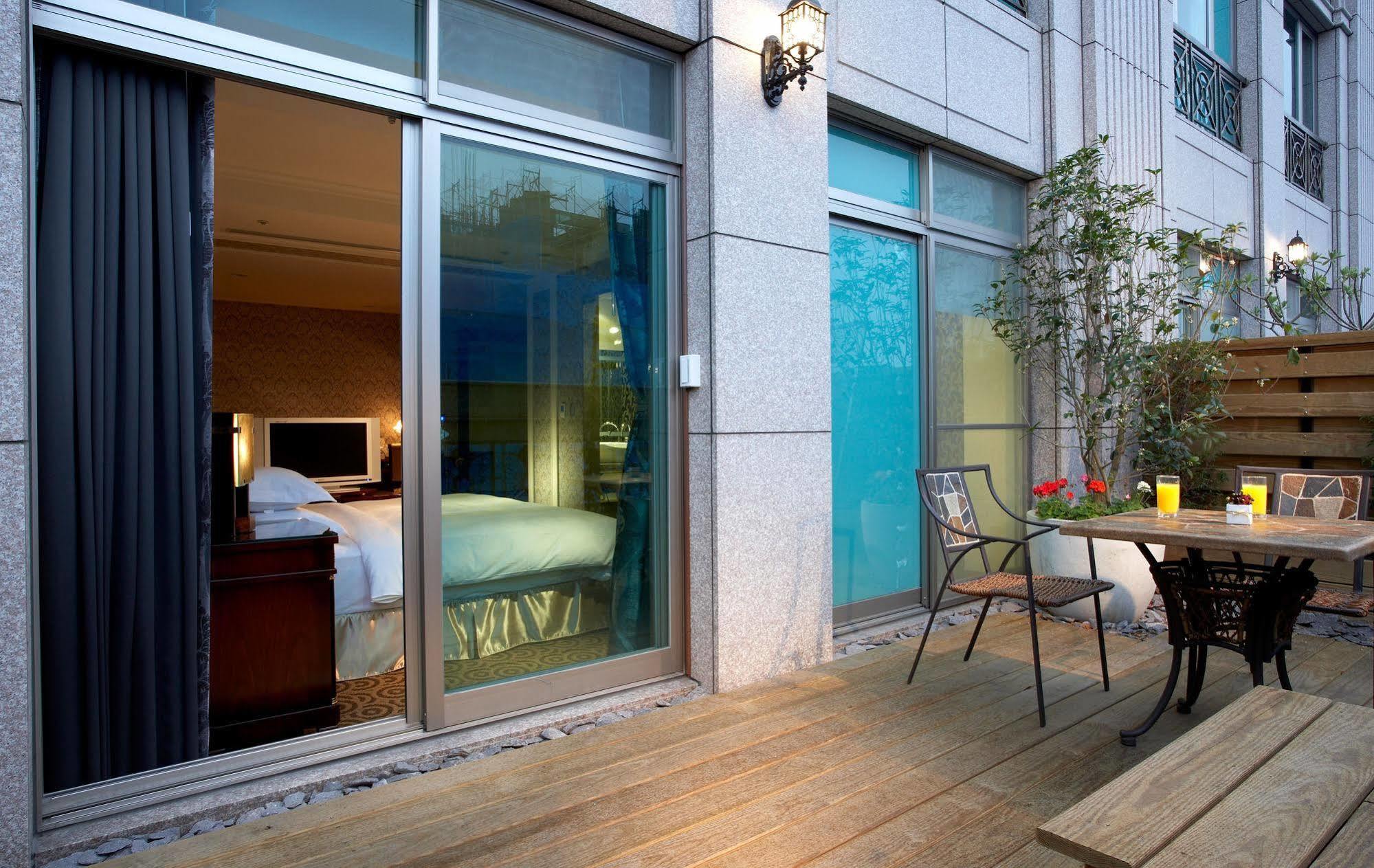 Hotel Sense Taipei Extérieur photo